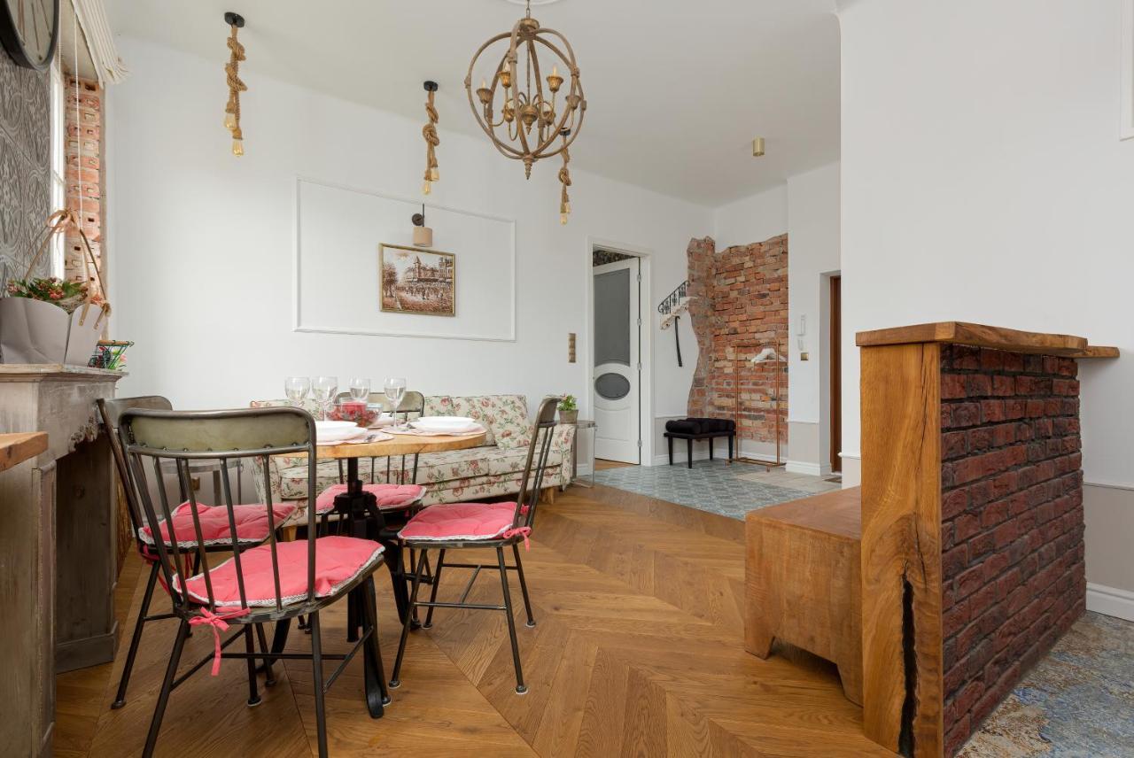 Apartment On The Warsaw Square By Noclegi Renters Exterior photo