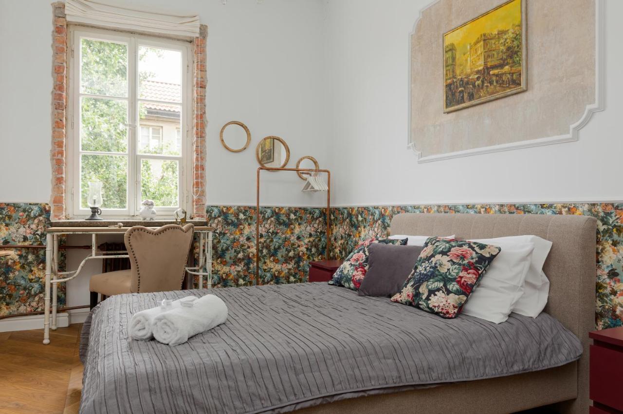 Apartment On The Warsaw Square By Noclegi Renters Exterior photo